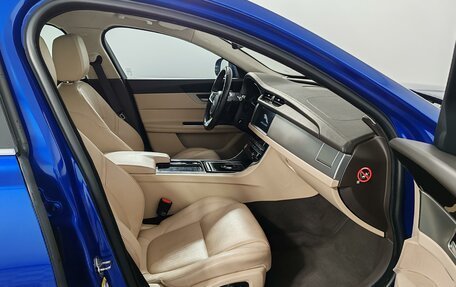 Jaguar XF II, 2019 год, 2 599 000 рублей, 21 фотография