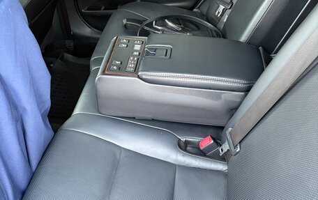 Toyota Camry, 2016 год, 1 900 000 рублей, 9 фотография