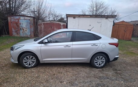 Hyundai Solaris II рестайлинг, 2022 год, 1 755 000 рублей, 10 фотография