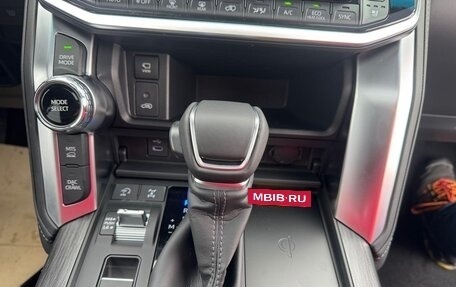 Toyota Land Cruiser, 2025 год, 12 770 000 рублей, 13 фотография