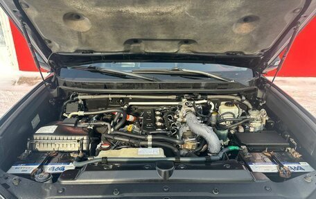 Toyota Land Cruiser Prado 150 рестайлинг 2, 2015 год, 3 190 000 рублей, 14 фотография