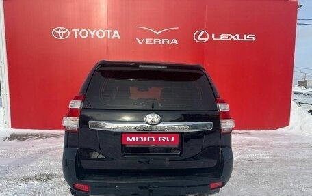 Toyota Land Cruiser Prado 150 рестайлинг 2, 2015 год, 3 190 000 рублей, 7 фотография