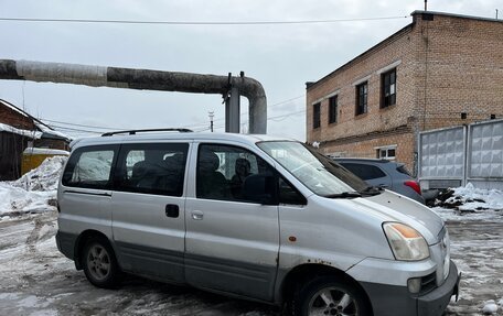 Hyundai H-1 II рестайлинг, 2004 год, 320 000 рублей, 7 фотография