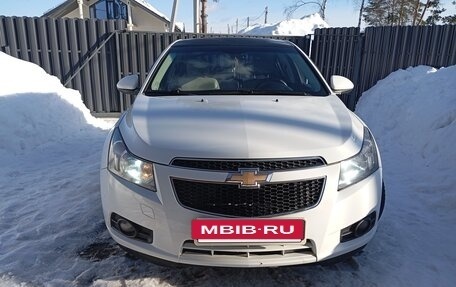 Chevrolet Cruze II, 2012 год, 820 000 рублей, 2 фотография