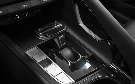 Hyundai Elantra, 2023 год, 2 298 000 рублей, 13 фотография