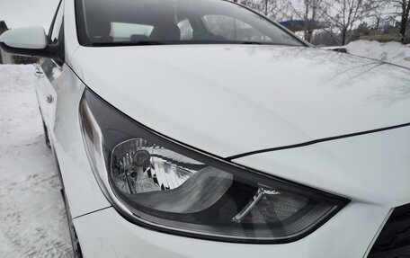 Hyundai Solaris II рестайлинг, 2017 год, 1 380 000 рублей, 8 фотография