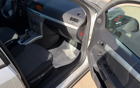 Opel Astra H, 2010 год, 700 000 рублей, 11 фотография