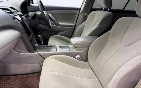 Toyota Camry, 2006 год, 1 070 000 рублей, 10 фотография