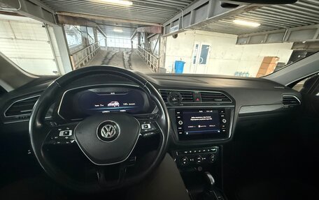 Volkswagen Tiguan II, 2018 год, 2 850 000 рублей, 7 фотография