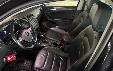 Volkswagen Tiguan II, 2018 год, 2 850 000 рублей, 9 фотография