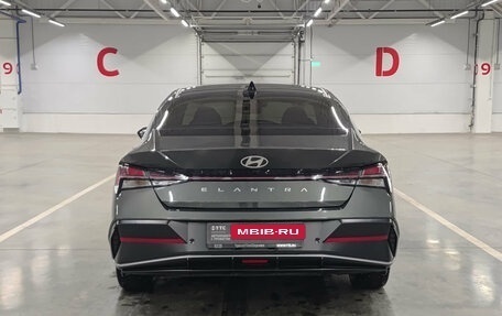 Hyundai Elantra, 2023 год, 2 150 000 рублей, 6 фотография