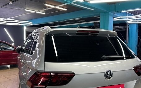 Volkswagen Tiguan II, 2019 год, 2 999 999 рублей, 4 фотография