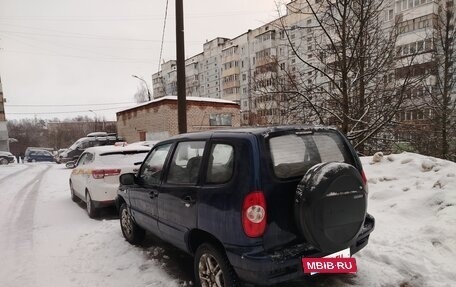 Chevrolet Niva I рестайлинг, 2005 год, 400 000 рублей, 3 фотография