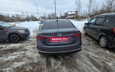 Hyundai Solaris II рестайлинг, 2021 год, 1 673 000 рублей, 4 фотография