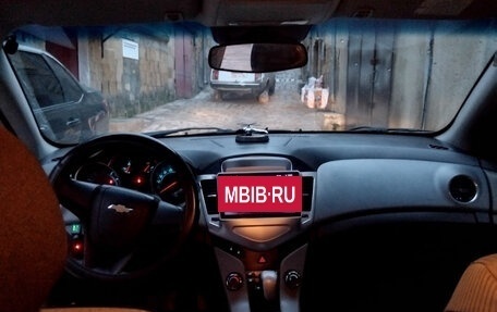 Chevrolet Cruze II, 2011 год, 600 000 рублей, 3 фотография