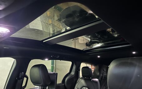 Chrysler Pacifica (RU), 2018 год, 4 000 000 рублей, 3 фотография