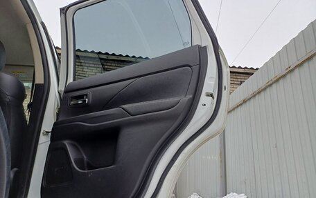 Mitsubishi Outlander III рестайлинг 3, 2019 год, 2 460 000 рублей, 12 фотография