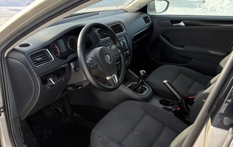 Volkswagen Jetta VI, 2012 год, 800 000 рублей, 9 фотография