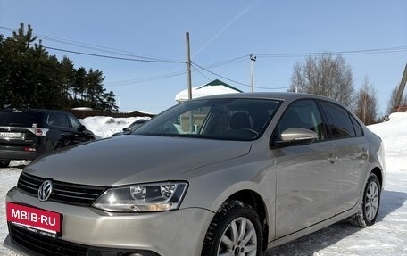 Volkswagen Jetta VI, 2012 год, 800 000 рублей, 7 фотография