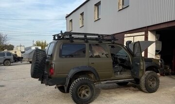 Toyota Land Cruiser 80 рестайлинг, 1995 год, 2 000 000 рублей, 10 фотография