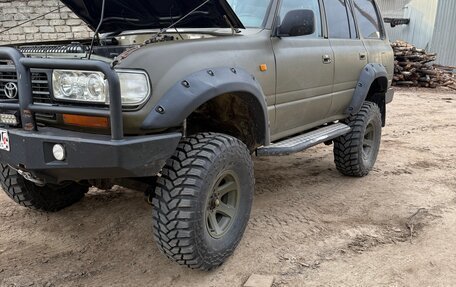 Toyota Land Cruiser 80 рестайлинг, 1995 год, 2 000 000 рублей, 11 фотография