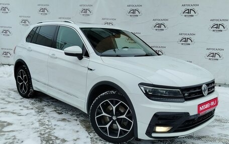 Volkswagen Tiguan II, 2019 год, 2 800 000 рублей, 1 фотография