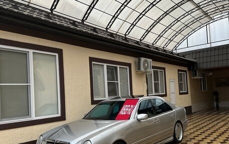 Mercedes-Benz E-Класс, 2001 год, 1 380 000 рублей, 8 фотография