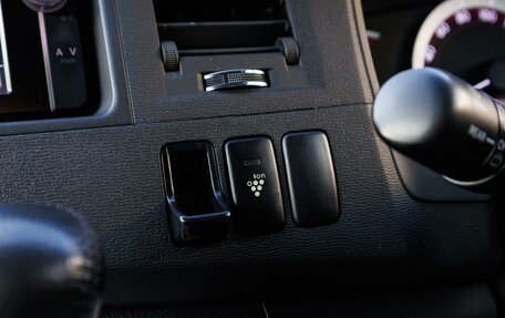 Toyota ISis I, 2012 год, 1 550 000 рублей, 19 фотография