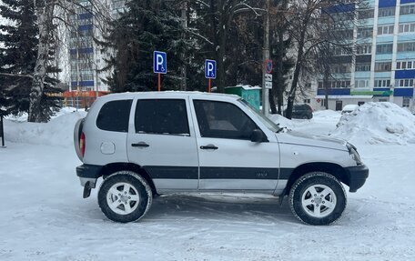 Chevrolet Niva I рестайлинг, 2003 год, 235 000 рублей, 4 фотография