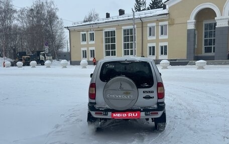 Chevrolet Niva I рестайлинг, 2003 год, 235 000 рублей, 6 фотография