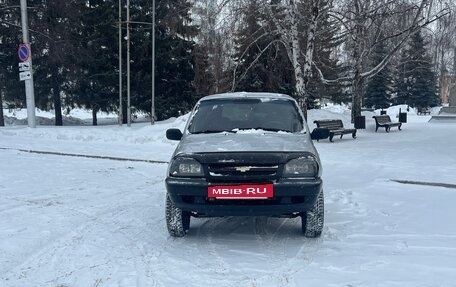 Chevrolet Niva I рестайлинг, 2003 год, 235 000 рублей, 12 фотография
