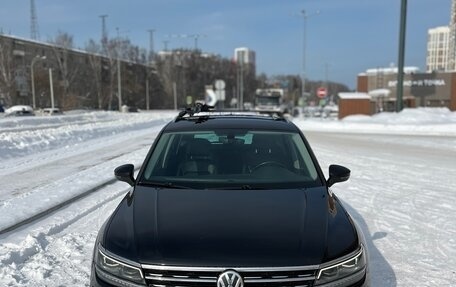 Volkswagen Tiguan II, 2018 год, 2 850 000 рублей, 5 фотография