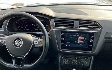 Volkswagen Tiguan II, 2018 год, 2 850 000 рублей, 21 фотография