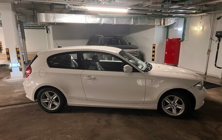 BMW 1 серия, 2011 год, 1 000 000 рублей, 6 фотография