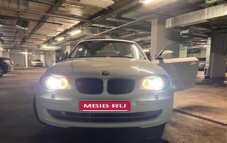 BMW 1 серия, 2011 год, 1 000 000 рублей, 4 фотография