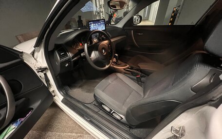 BMW 1 серия, 2011 год, 1 000 000 рублей, 10 фотография