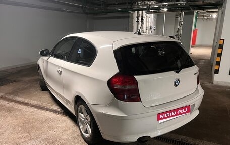 BMW 1 серия, 2011 год, 1 000 000 рублей, 8 фотография