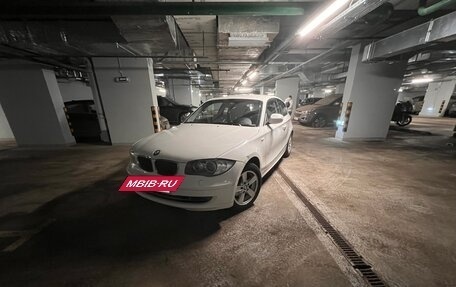 BMW 1 серия, 2011 год, 1 000 000 рублей, 2 фотография