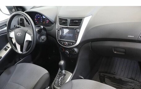 Hyundai Solaris II рестайлинг, 2011 год, 899 000 рублей, 5 фотография