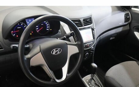 Hyundai Solaris II рестайлинг, 2011 год, 899 000 рублей, 6 фотография