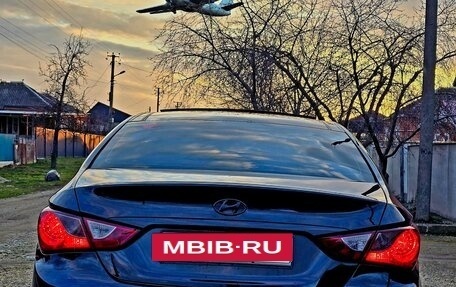 Hyundai Sonata VI, 2011 год, 1 200 000 рублей, 2 фотография