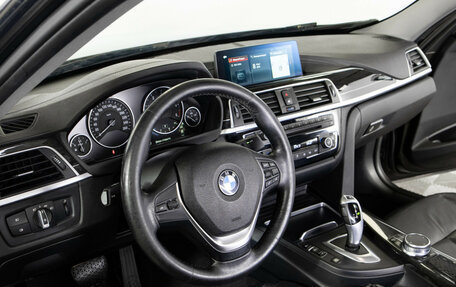 BMW 3 серия, 2018 год, 2 298 000 рублей, 10 фотография