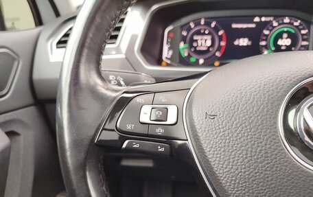 Volkswagen Tiguan II, 2019 год, 2 800 000 рублей, 19 фотография