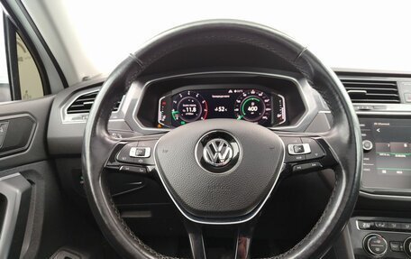 Volkswagen Tiguan II, 2019 год, 2 800 000 рублей, 18 фотография