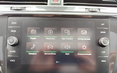 Volkswagen Tiguan II, 2019 год, 2 800 000 рублей, 31 фотография