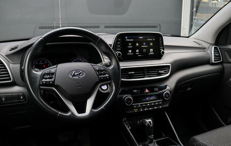 Hyundai Tucson III, 2019 год, 2 390 000 рублей, 17 фотография