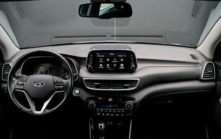 Hyundai Tucson III, 2019 год, 2 390 000 рублей, 18 фотография
