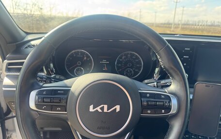 KIA K5, 2021 год, 2 600 000 рублей, 13 фотография