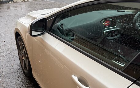 Volvo V40 II рестайлинг, 2017 год, 1 600 000 рублей, 16 фотография