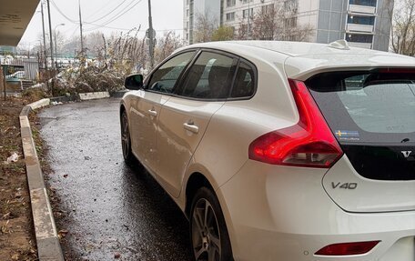 Volvo V40 II рестайлинг, 2017 год, 1 600 000 рублей, 14 фотография